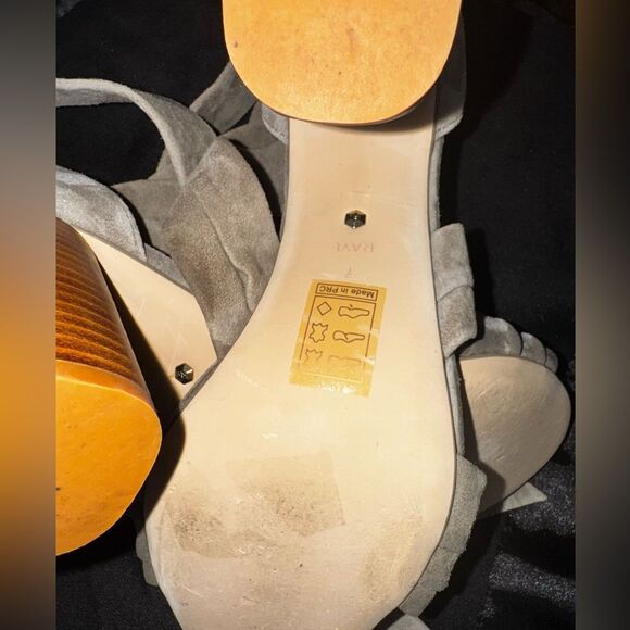 RAYE Gray Suede Wraparound Block Heel Sandals – Size 7 - Picture 4 of 7